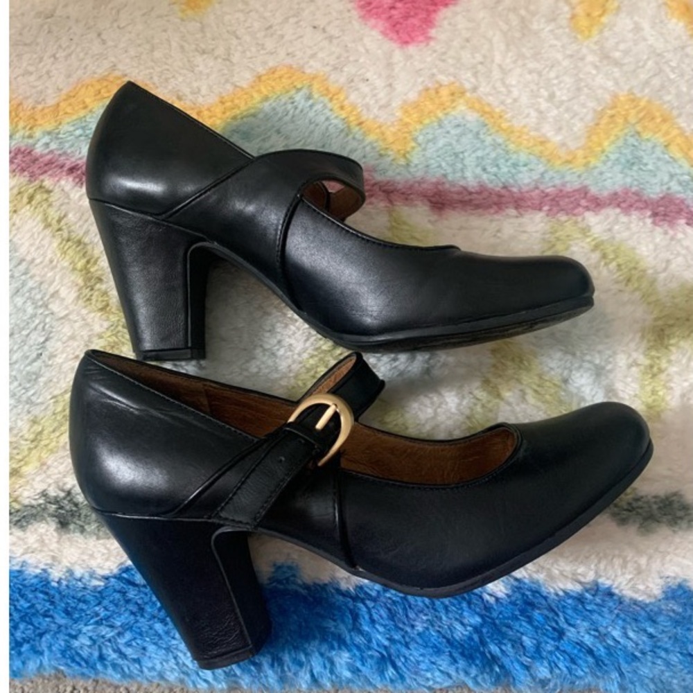 Sofft Miranda Leather Mary Jane Pumps